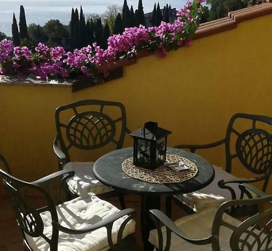 Apatmani Milena * Οπατία