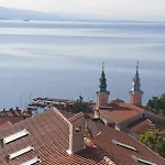 Apatmani Milena * Опатия