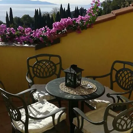 Apatmani Milena * Opatija